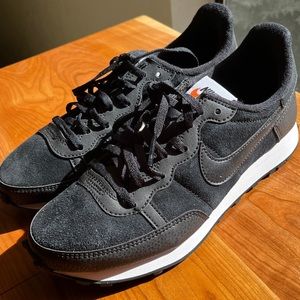 Nike Challenger OG SE Black Suede NWOT